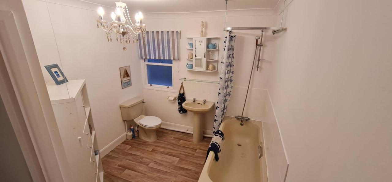 Diamond Harbour - Whole Huge Apartment - Wifi - Beach - Ramsgate Town Luaran gambar